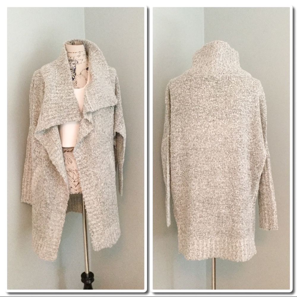 Modern Designer Boucle Snap ButtonCardigan